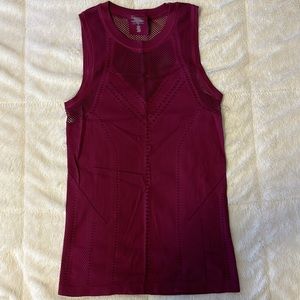 Athleta Women’s Oxygen Tank Berry Purple Size Small